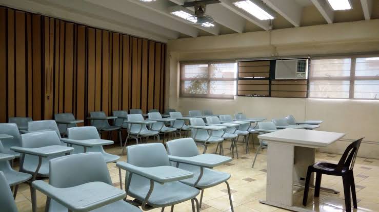 BUILDING 2 : CLASSROOM